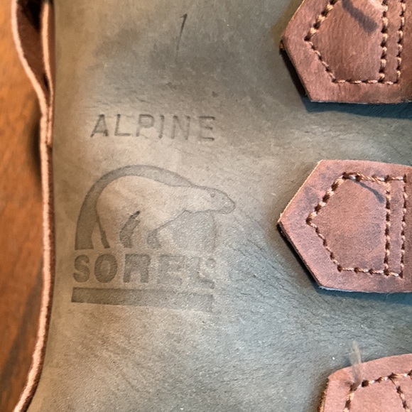 Sorel Alpine Boots - Picture 2 of 11